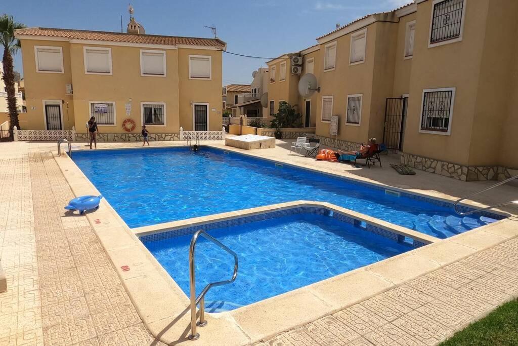 Close To Beaches & Golf Courses - With Pool & Bbq 알리칸테 외부 사진